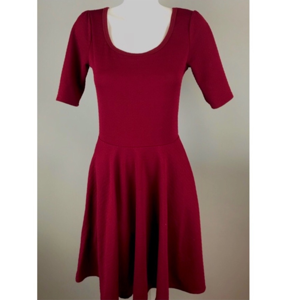 LuLaRoe Nicole - Textured, Maroon Red